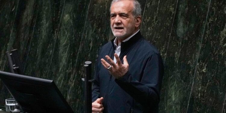 Irán pide unidad del golfo tras ataques entre Israel y EE. UU.